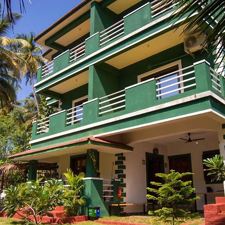 Green Nest Hostel, Baga- North Goa アーポラ エクステリア 写真