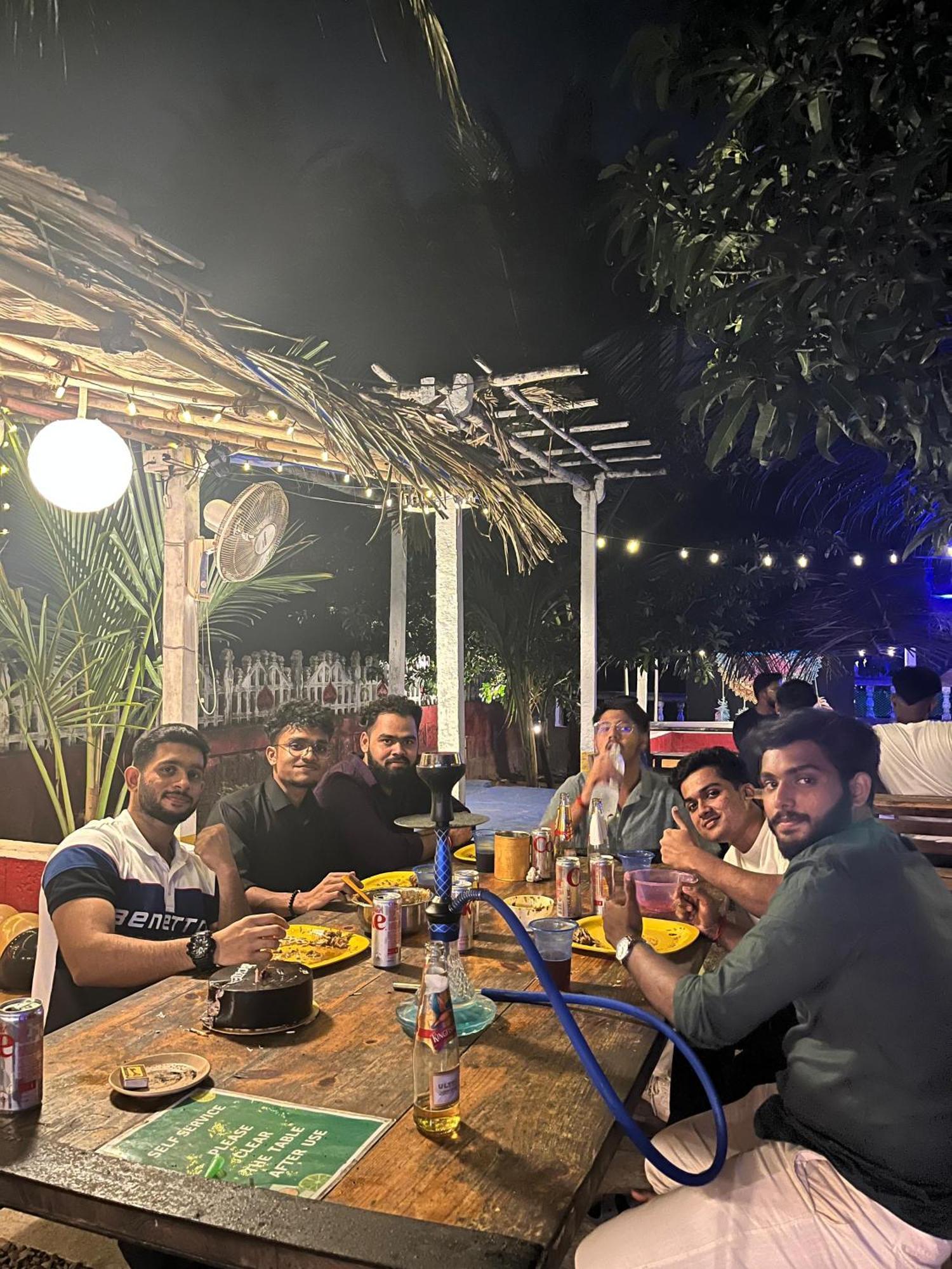 Green Nest Hostel, Baga- North Goa アーポラ エクステリア 写真